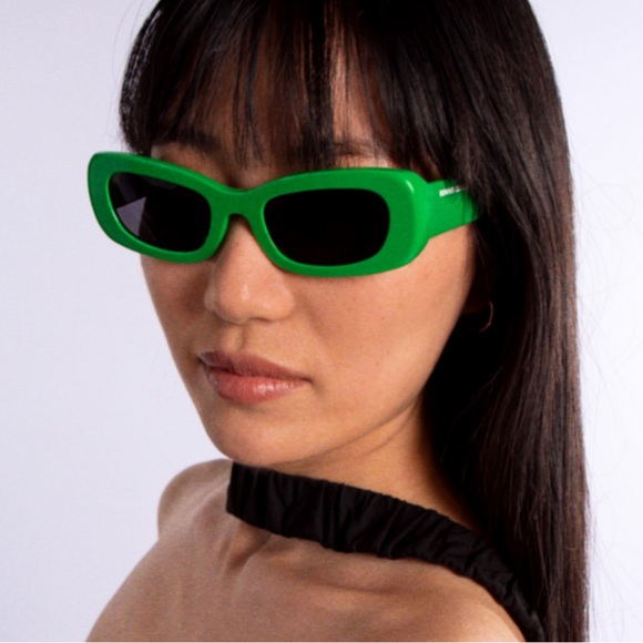 Bonnie Clyde Green UFO Sunglasses Brand New